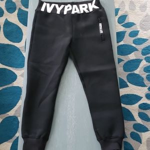Ivy Park Black Cropped Joggers Medium